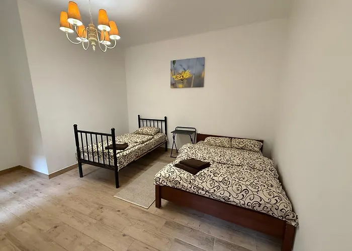 Апартаменти Family House