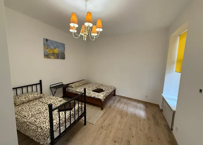 Апартаменти Family House